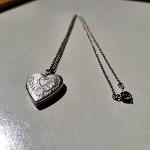 Vintage Heart Locket Necklace 925 Sterling Silver Engraved Floral Textured